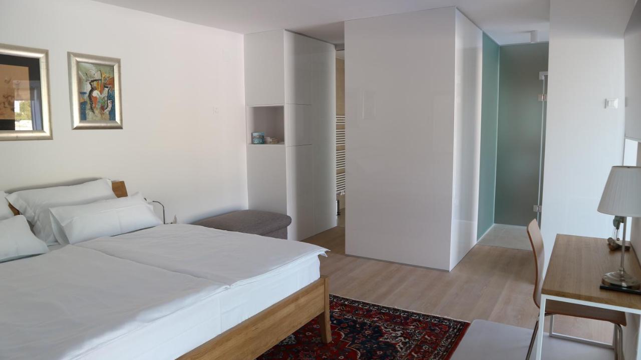 Haus Helga Daire Rab Town Dış mekan fotoğraf