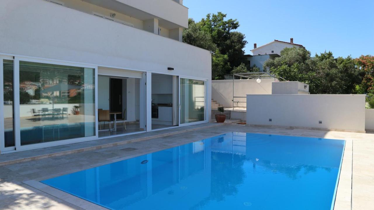 Haus Helga Daire Rab Town Dış mekan fotoğraf