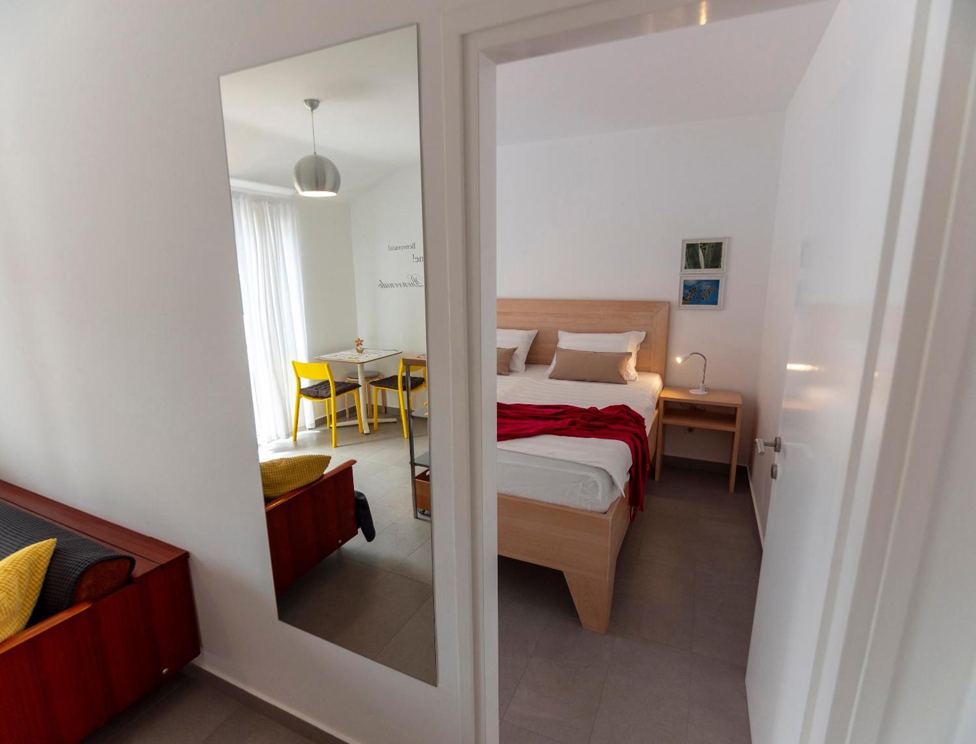 Haus Helga Daire Rab Town Dış mekan fotoğraf