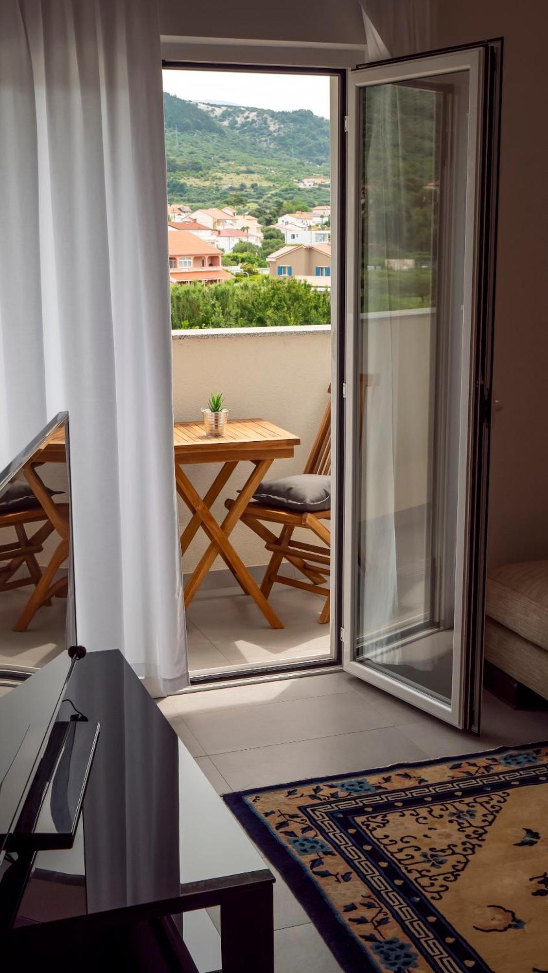 Haus Helga Daire Rab Town Dış mekan fotoğraf