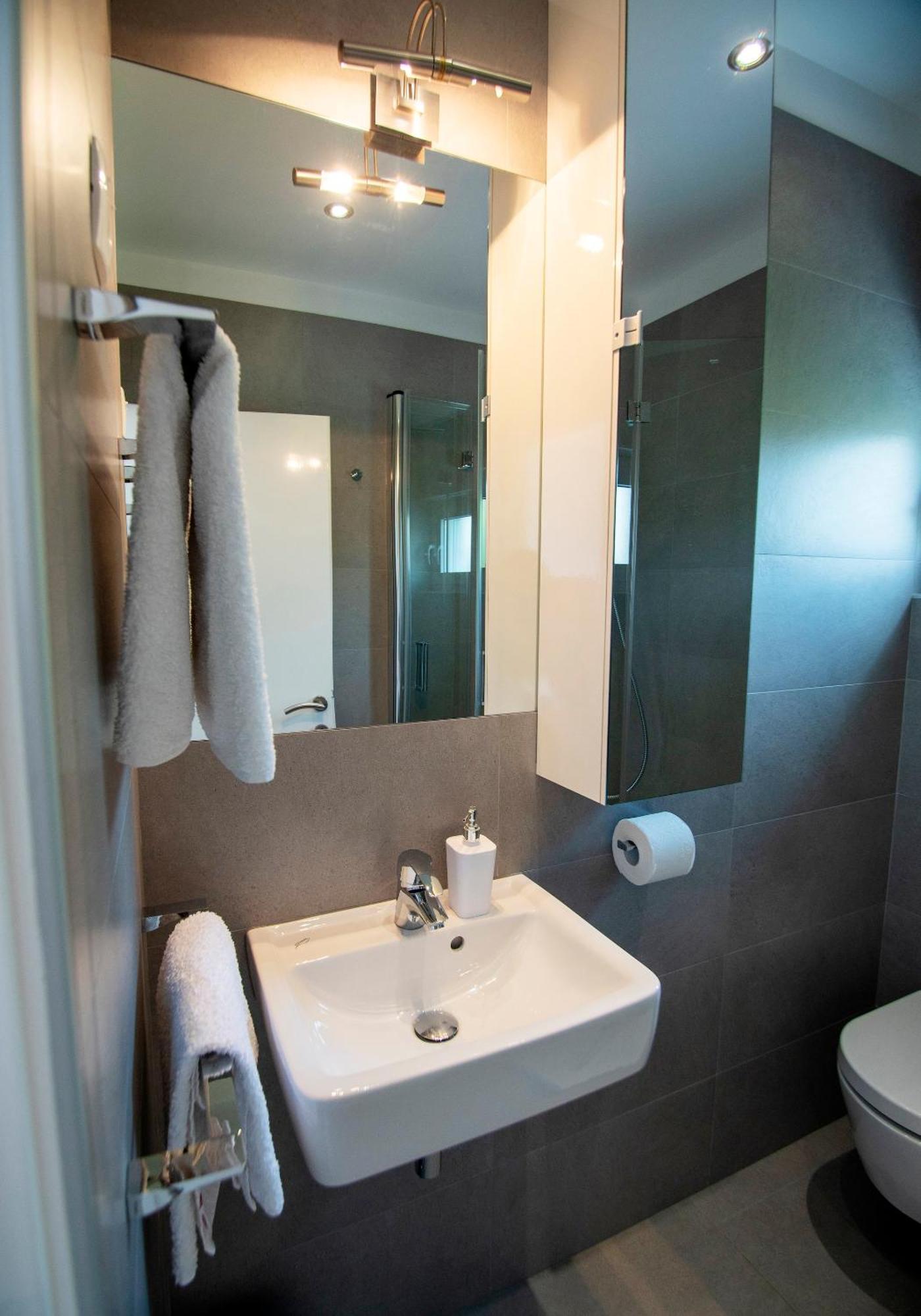 Haus Helga Daire Rab Town Dış mekan fotoğraf