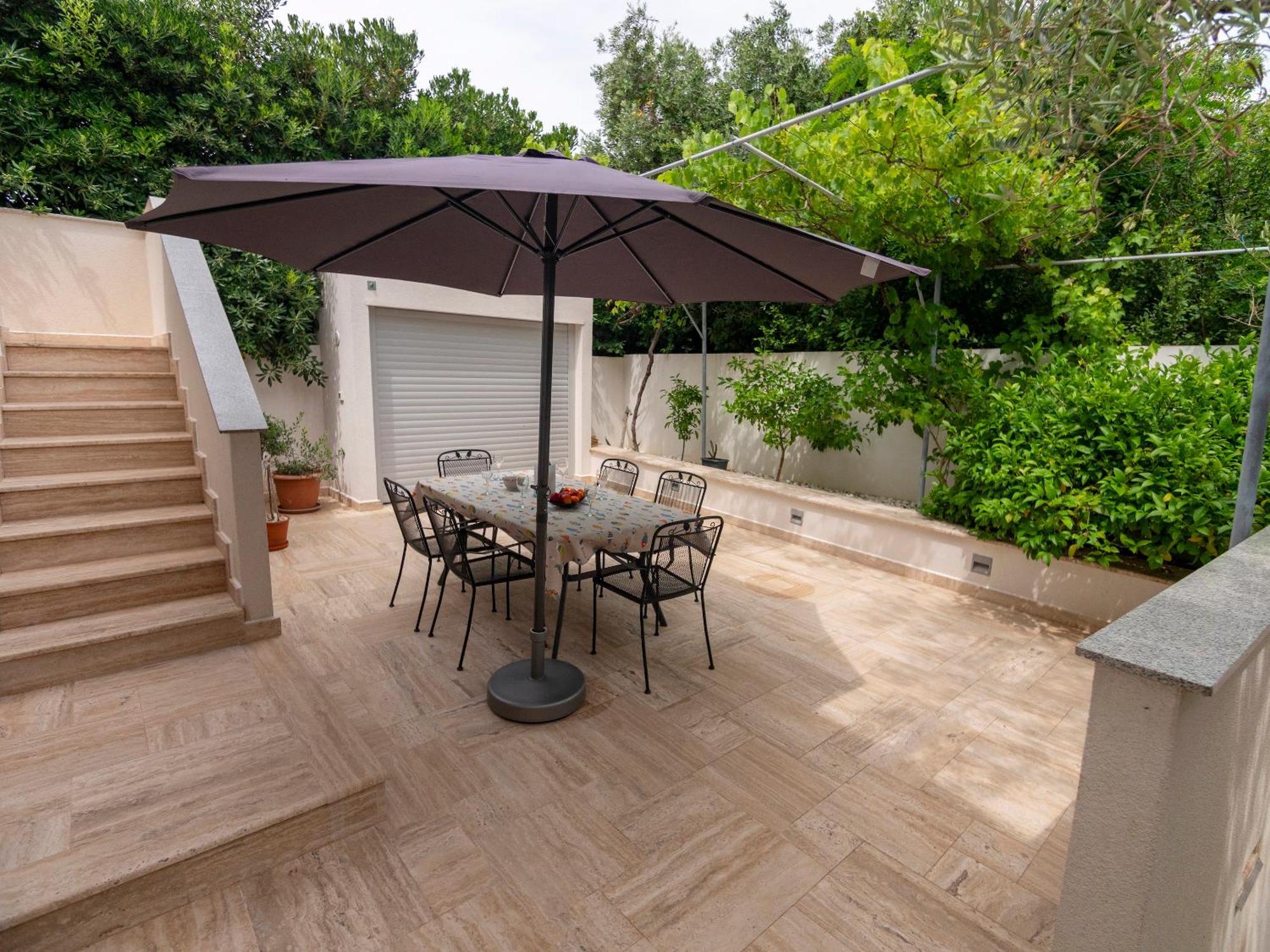 Haus Helga Daire Rab Town Dış mekan fotoğraf
